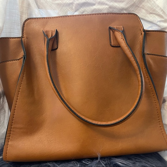 London Fog Purse - Picture 7 of 7